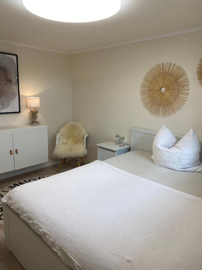 Stylische Wohnung In Ruhiger Lage, Sehr Messenah Laatzen ภายนอก รูปภาพ