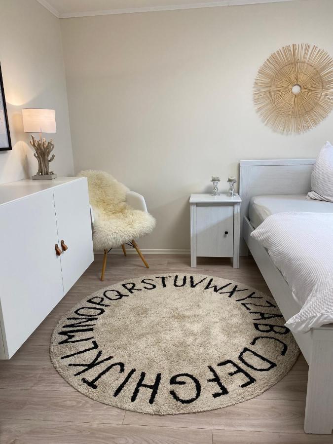 Stylische Wohnung In Ruhiger Lage, Sehr Messenah Laatzen ภายนอก รูปภาพ