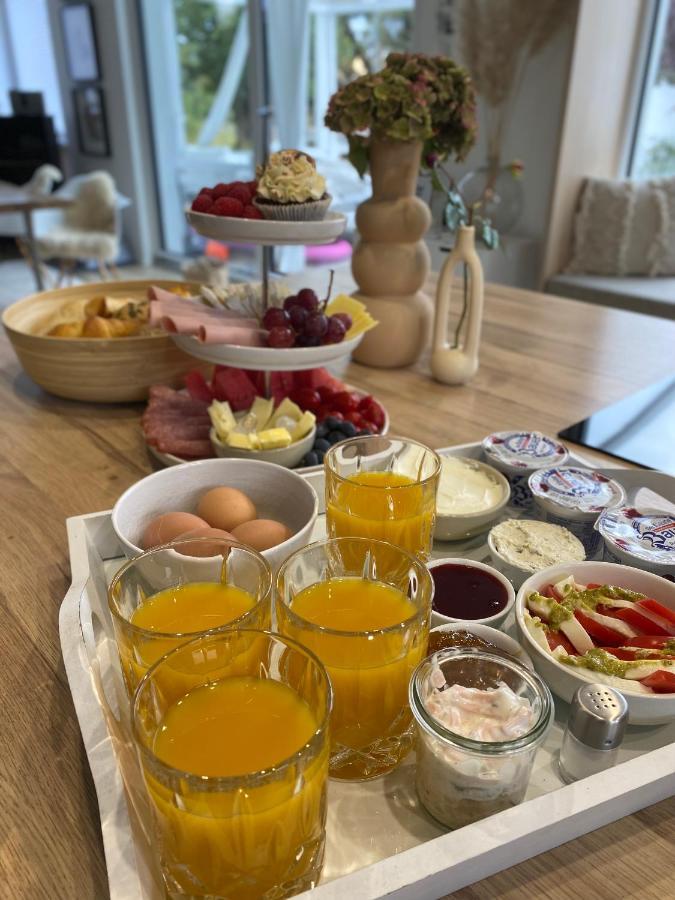 Stylische Wohnung In Ruhiger Lage, Sehr Messenah Laatzen ภายนอก รูปภาพ